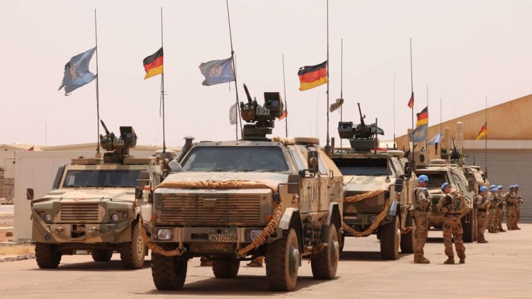 Auch in der Sommerpause bleibt die Bundeswehr eine Parlamentsarmee