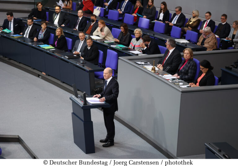 Haushaltssperre – Kanzlerkrise: Regierungserklärung von Scholz