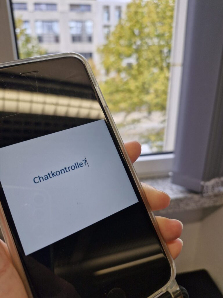 Keine anlasslose Kontrolle digitaler Kommunikation